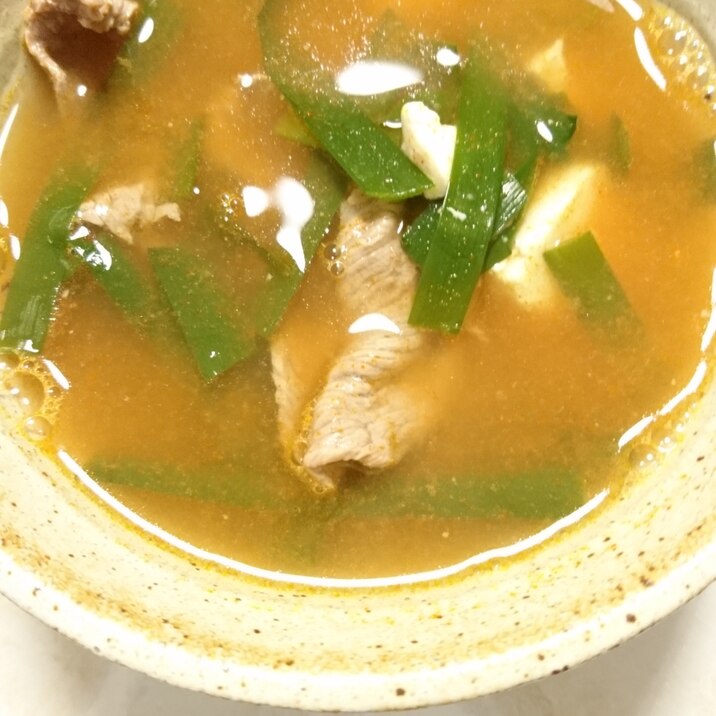 牛肉とニラと木綿豆腐の韓国スープ